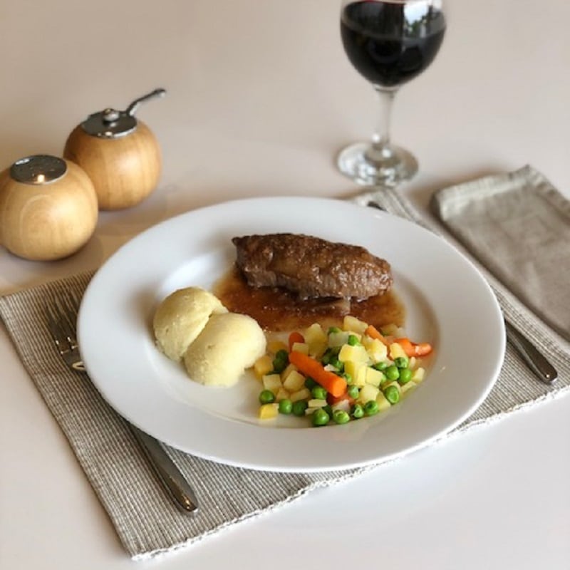 Beef Olives, Potatoes & Vegetables