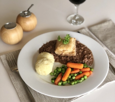 Steak Mince, Doughballs, Potatoes & Vegetables