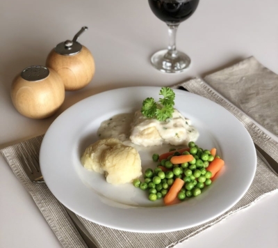 Haddock & White Sauce, Potatoes & Vegetables